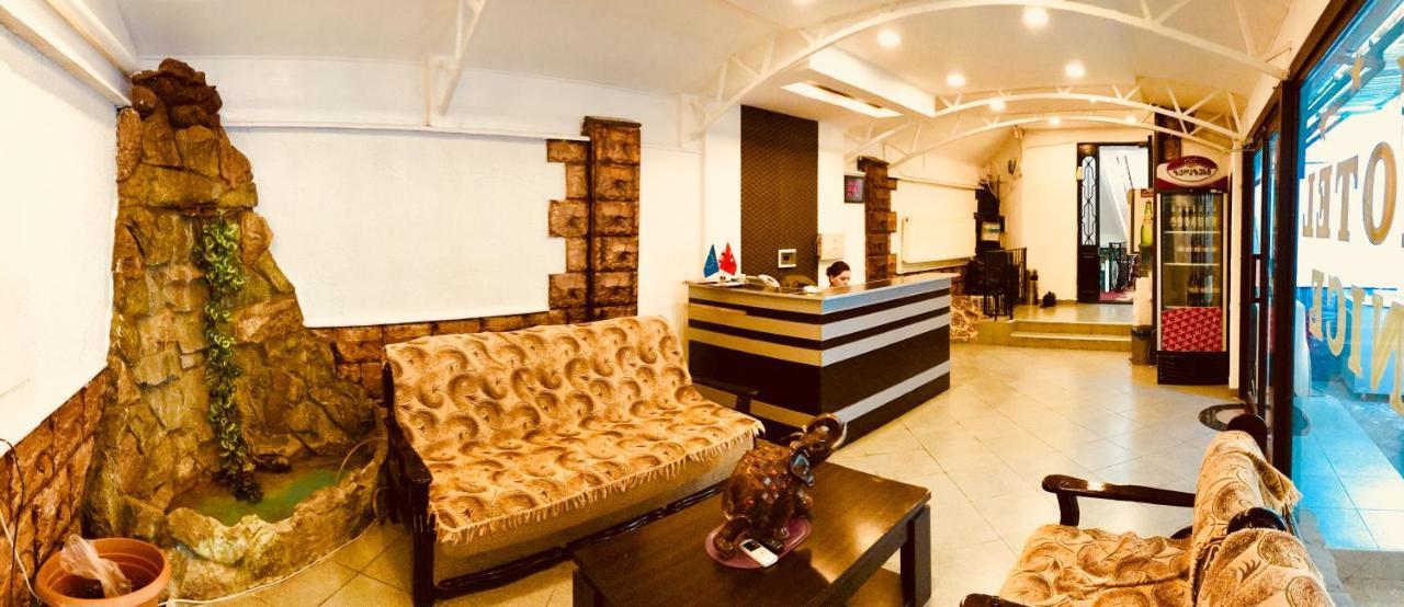 Hotel Nice تبليسي المظهر الخارجي الصورة