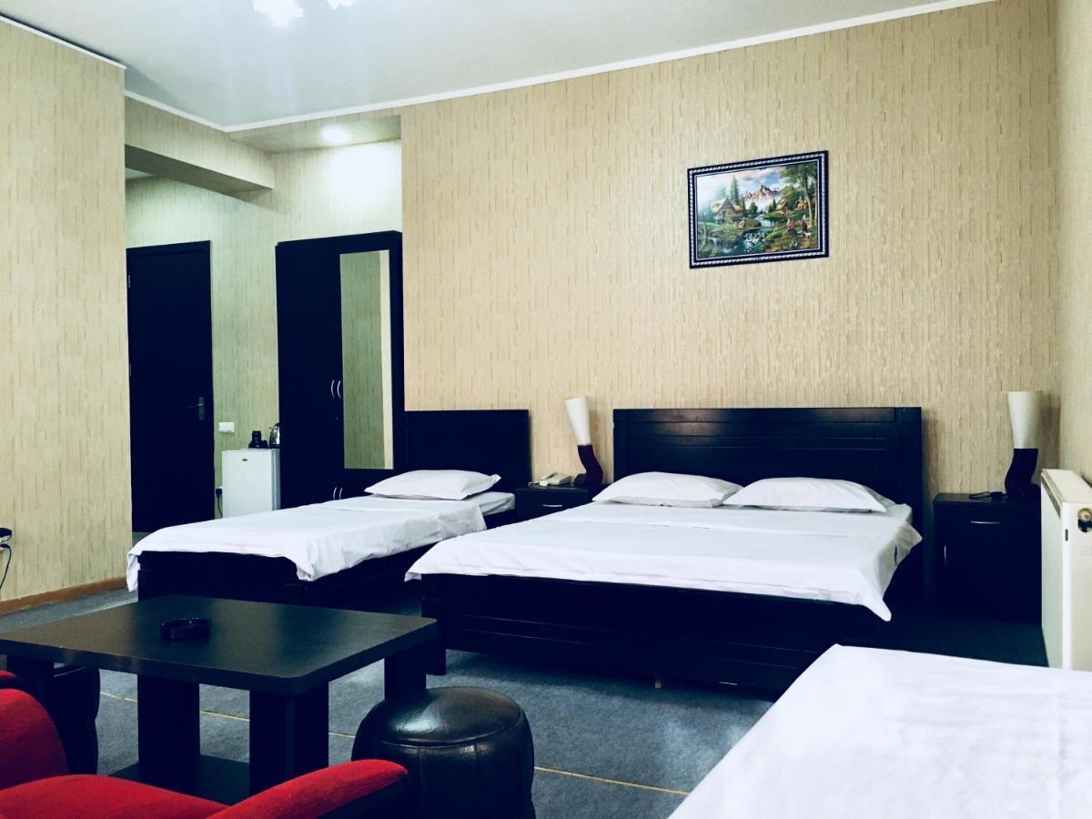 Hotel Nice تبليسي المظهر الخارجي الصورة