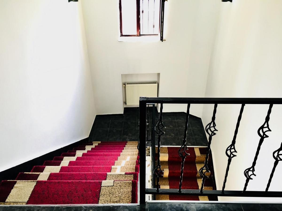 Hotel Nice تبليسي المظهر الخارجي الصورة